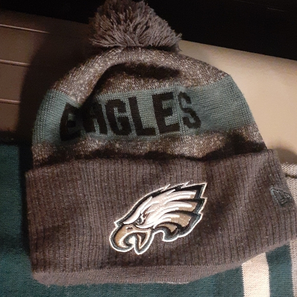 Eagles nfl bundle 2 beanie scarf and hat - Picture 2 of 5